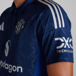 Manchester United 24-25 Away Trikot_05 Kollektion – Exklusive Manchester United FC Trikots und Fanartikel