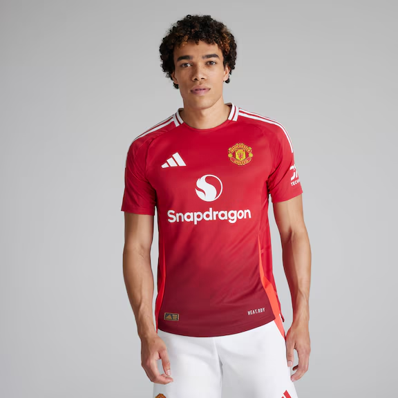 Manchester United 24-25 Home Authentic With Custom Printing_01 Kollektion – Exklusive Manchester United FC Trikots und Fanartikel