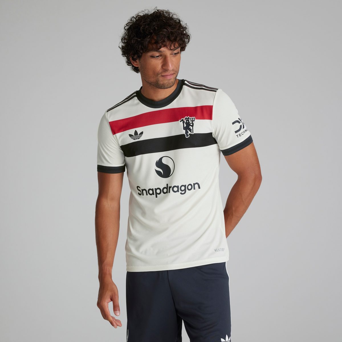 manchester united 2425 third authentic trikot – 12 tyrell malacia Kollektion – Exklusive Manchester United FC Trikots und Fanartikel