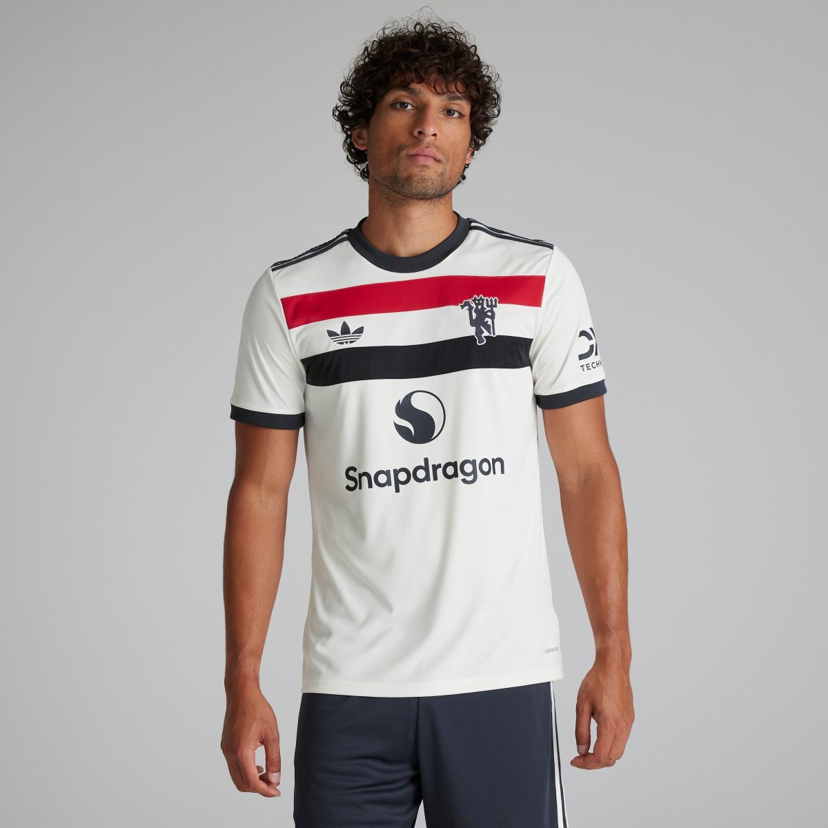 manchester united 2425 third trikot – 8 grace clinton Kollektion – Exklusive Manchester United FC Trikots und Fanartikel