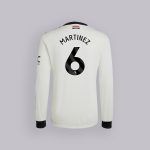 manchester united home feldspielerhandschuhe – 6 lisandro martínez Kollektion – Exklusive Manchester United FC Trikots und Fanartikel