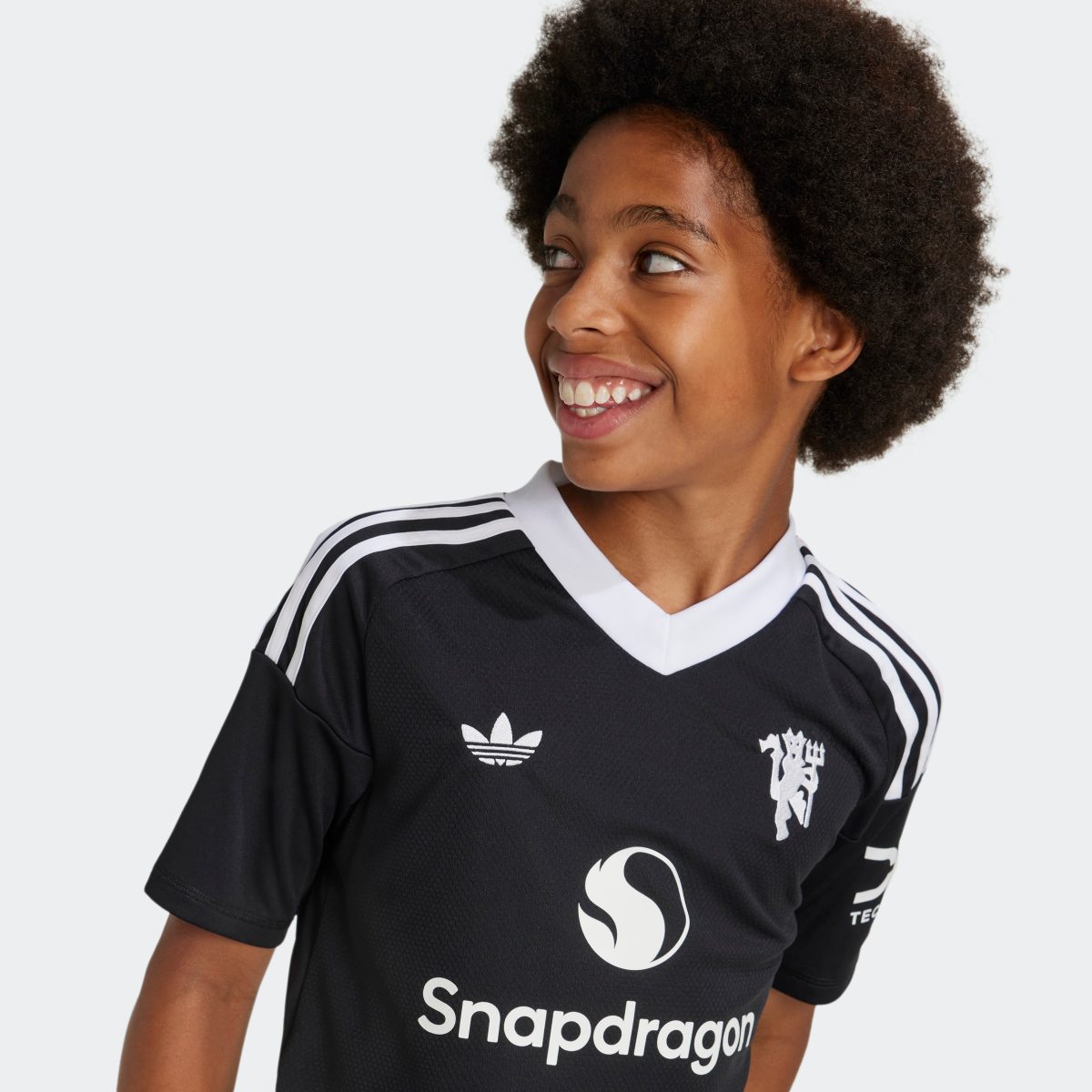 manchester united tiro 24 winterjacke kinder navy – 1 altay bayindir Kollektion – Exklusive Manchester United FC Trikots und Fanartikel